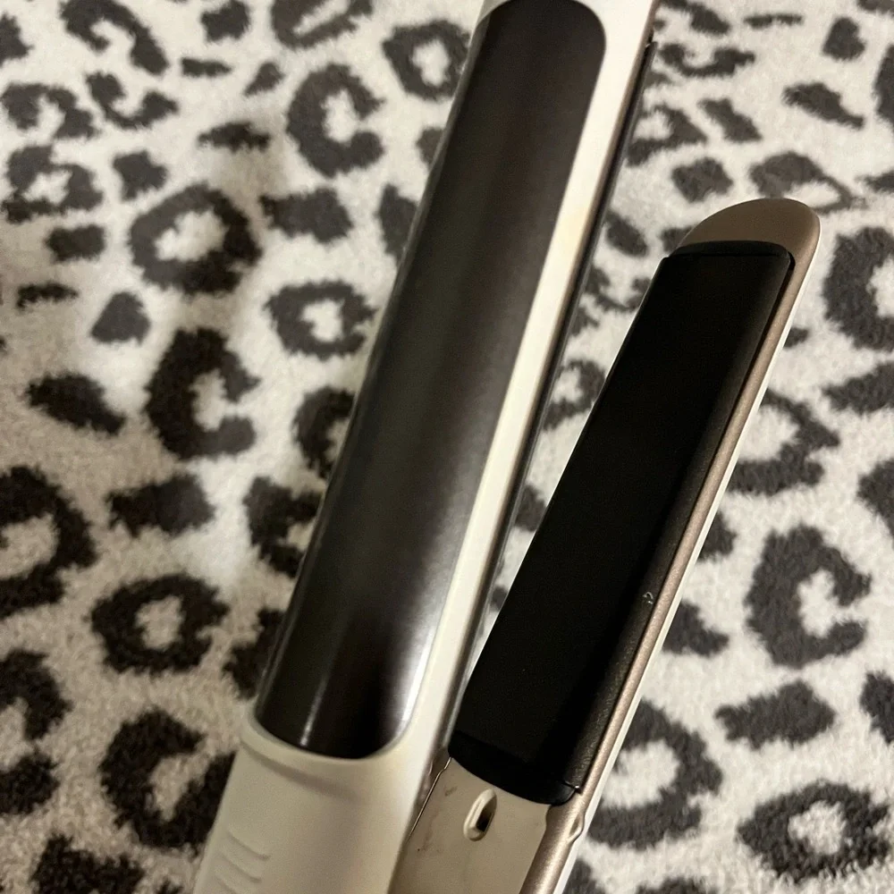 LAVA 4D Hairstyling Iron - White - Picture 4 of 8